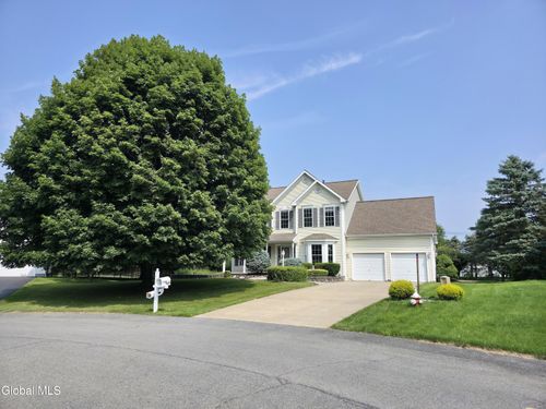 633 Stream Ln, Slingerlands, NY, 12159-3008 | Card Image