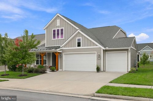 121 Foam Flower Dr, LAKE FREDERICK, VA, 22630-2296 | Card Image