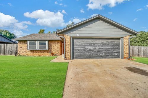 123 Sondra Drive, Elk City, OK, 73644 | Card Image