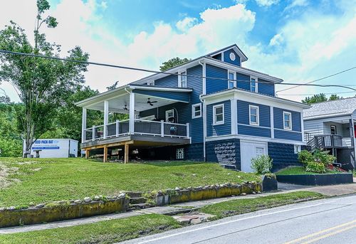 195 Beaver St, New Brighton, PA, 15066-2904 | Card Image