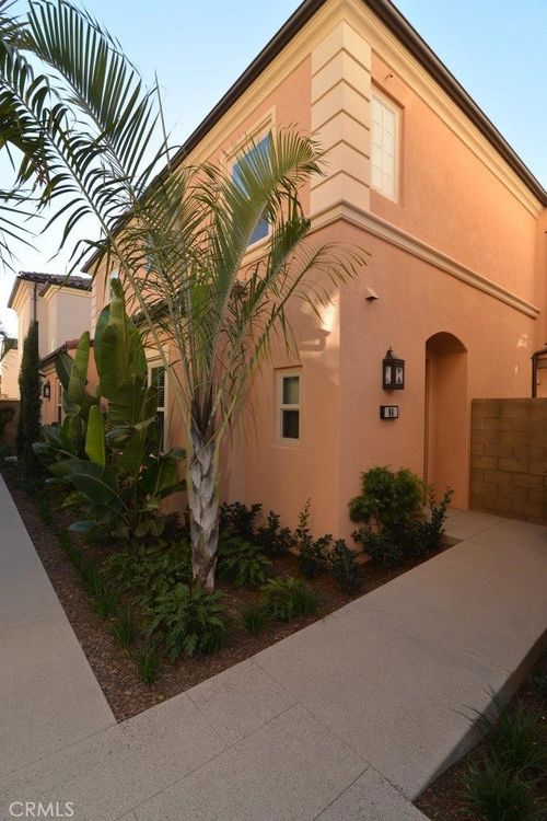 94 Strawberry Grv, Irvine, CA, 92620-3400 | Card Image