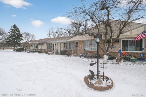 5-61043 Heritage Blvd, South Lyon, MI, 48178-1029 | Card Image