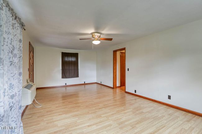 2114 Main St, House other with 3 bedrooms, 1 bathrooms and null parking in Surgoinsville TN | Image 58
