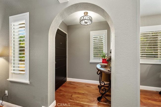 Entry | Image 7