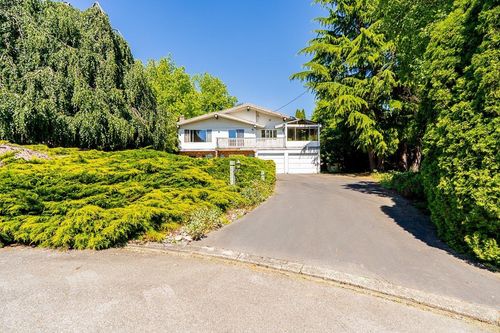 5462 Bakerview Drive, Surrey, BC, V3S1A5 | Card Image