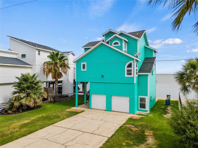 Recent Hardie Plank and fresh paint make this home inviting | Image 21
