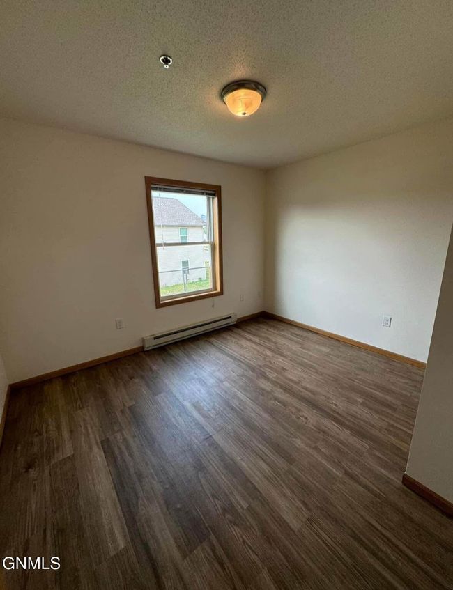 202206 10 Th Ave Se, Home with 24 bedrooms, 16 bathrooms and null parking in Crosby ND | Image 9