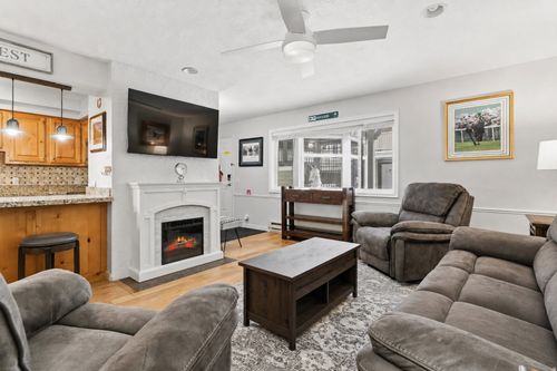 a-10-1885 Prospector Ave, Park City, UT, 84060-7320 | Card Image