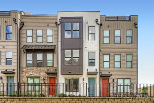 5007 Tiny Ln, Charlotte, NC, 28203-4082 | Card Image