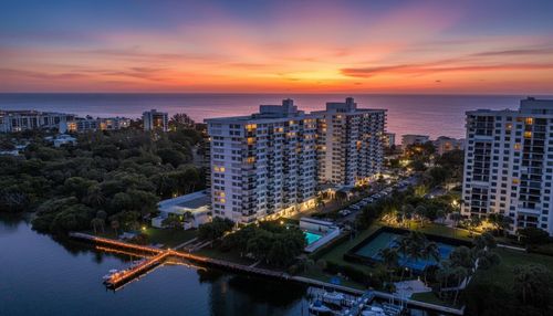 805w-2121 N Ocean Blvd, Boca Raton, FL, 33431-7881 | Card Image