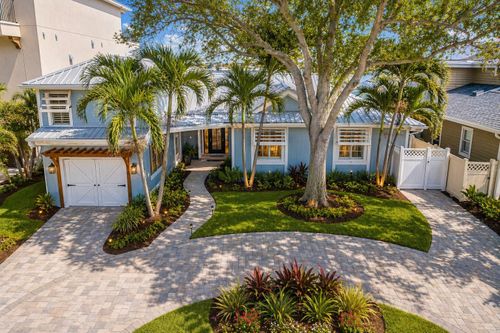 845 Bay Esplanade, CLEARWATER BEACH, FL, 33767-1108 | Card Image