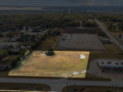 1350 Sandy Beach Rd, Azle, TX, 76020-5320 | Card Image