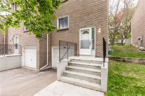 7-121 Morgan Ave, Kitchener, ON, N2A2M4 | Card Image