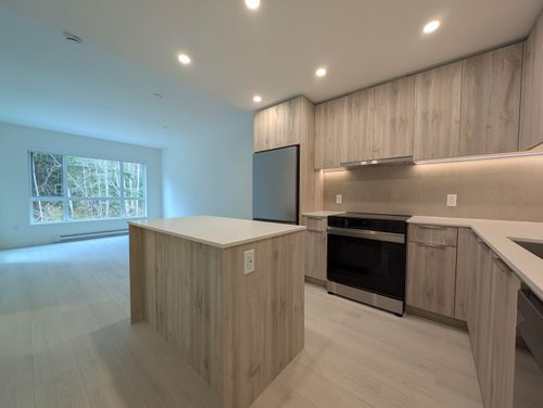 313-3594 Malsum Drive, North Vancouver, BC, V7G0B5 | Card Image