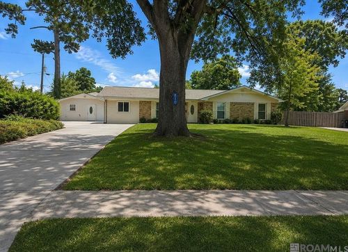 810 Rothmer Dr, Baton Rouge, LA, 70808-5550 | Card Image