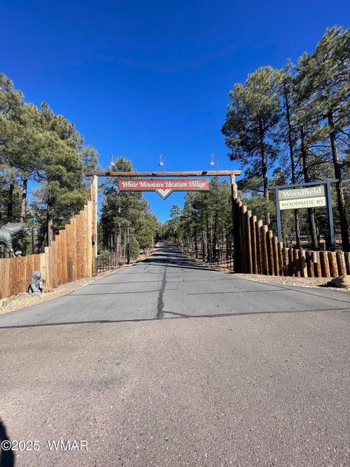 2321 E Quarter Horse Way, Show Low, AZ, 85901-0229 | Card Image