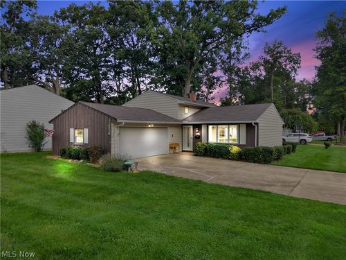32556 Electric Blvd, Avon Lake, OH, 44012-1773 | Card Image