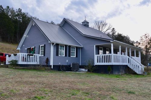 325 Sinks Rd, Somerset, KY, 42501-5575 | Card Image