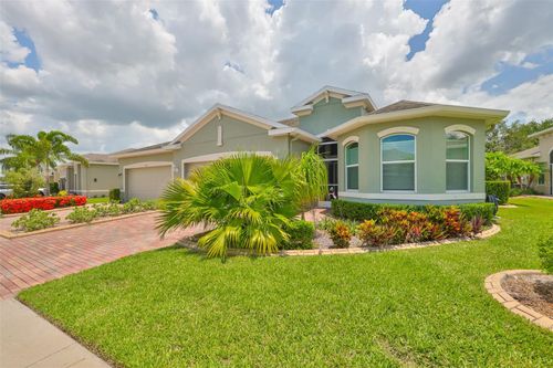 724 Chipper Dr, Sun City Center, FL, 33573-5864 | Card Image