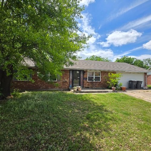 9006 E 48th Pl, Tulsa, OK, 74145-7226 | Card Image