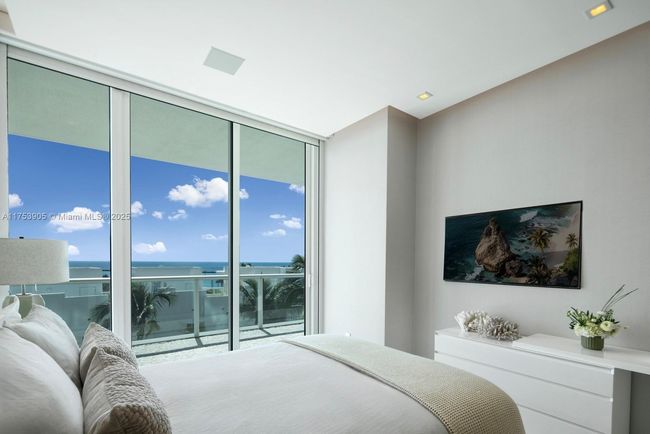 APT-606 - 100 S Pointe Dr, Condo with 3 bedrooms, 5 bathrooms and null parking in Miami Beach FL | Image 18