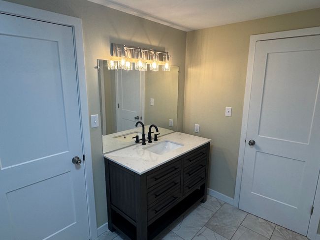 27638 W Huron River Dr, House other with 3 bedrooms, 2 bathrooms and null parking in Flat Rock MI | Image 15