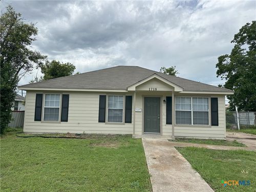 1718 S 15th St, Temple, TX, 76504-7258 | Card Image