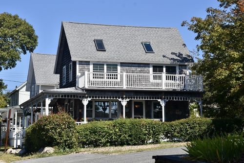18 Admirals Way, Buzzards Bay, MA, 02532-3653 | Card Image