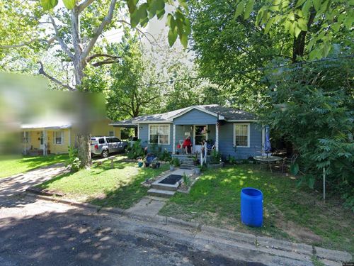 640 16th St Ne, Paris, TX, 75460-4590 | Card Image