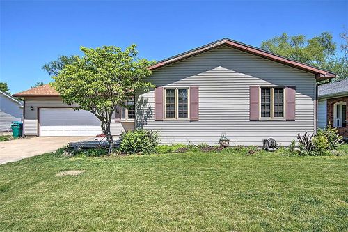 1970 Barding Ave, Decatur, IL, 62526-3477 | Card Image