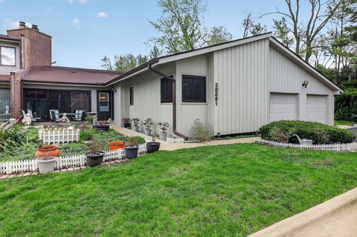 2S661 Marie Curie Lane, Warrenville, IL, 60555 | Card Image