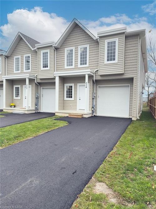 214 William St, Delhi, ON, N4B1M8 | Card Image