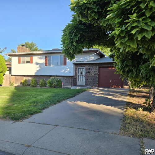 112 La Rochelle Dr, Pueblo, CO, 81005-3356 | Card Image