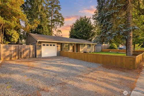 5830 176th Street Sw, Lynnwood, WA, 98037 | Card Image