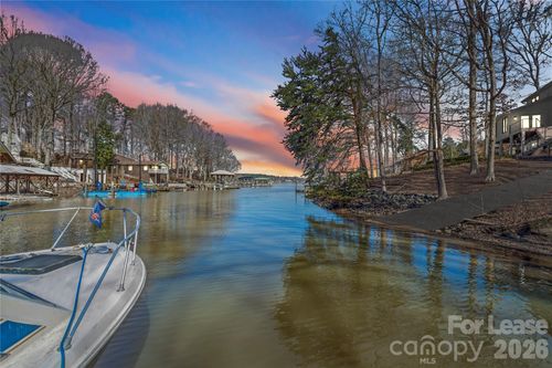 280 Lakeview Shores Loop, Mooresville, NC, 28117-6631 | Card Image