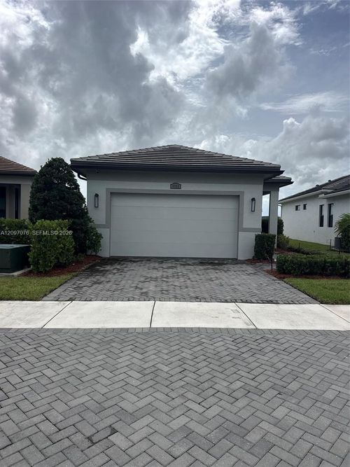 9393-9393 Sw Pepoli Way, Port St. Lucie, FL, 34987-8729 | Card Image