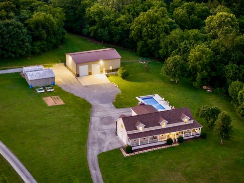 4045 Lower Helton Rd, Alexandria, TN, 37012-3616 | Card Image