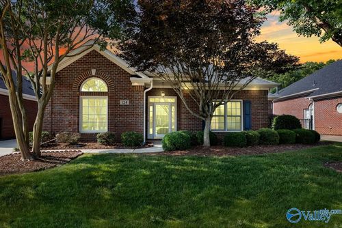 124 Indian Valley Rd, Huntsville, AL, 35806-1172 | Card Image