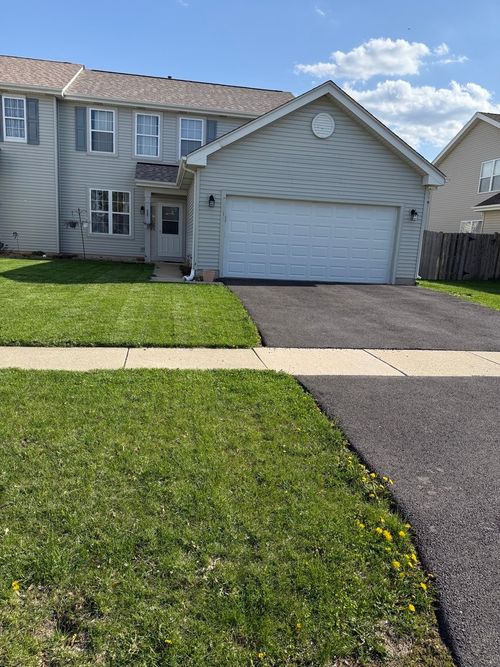 28815 Sawmill Ln, Lakemoor, IL, 60051-2226 | Card Image