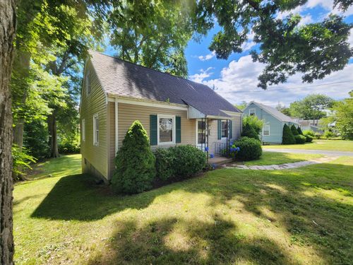 79 Honor Rd, West Haven, CT, 06516-6837 | Card Image