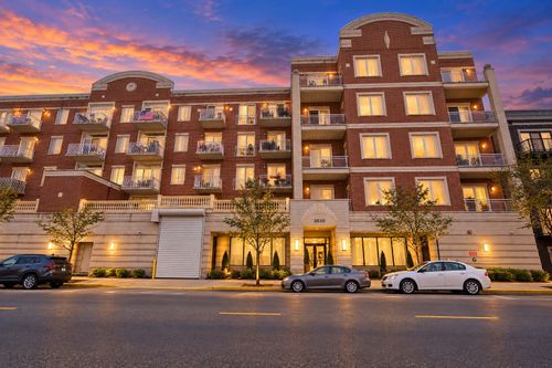 205-3630 N Harlem Ave, Chicago, IL, 60634-3194 | Card Image