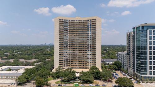 apt-2005-6211 W Northwest Hwy, Dallas, TX, 75225-3426 | Card Image