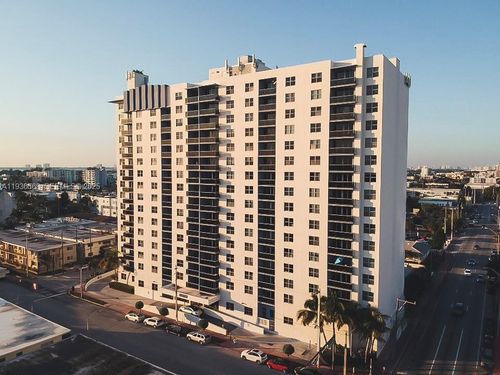 apt-304-401 69th St, Miami Beach, FL, 33141-3123 | Card Image