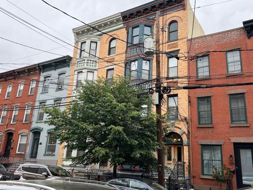 apt-1-827 Garden St, Hoboken, NJ, 07030-4108 | Card Image
