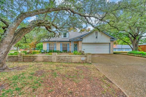 4613 Westchester Dr, Waco, TX, 76710-1334 | Card Image