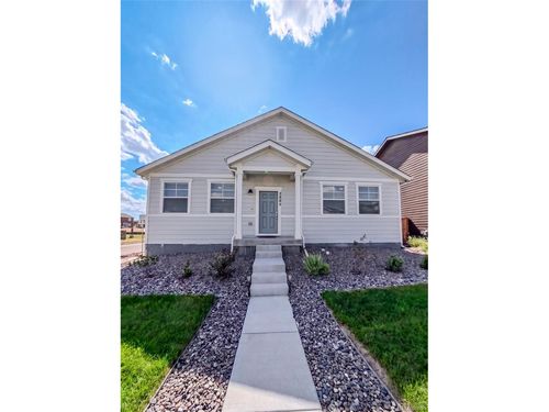 2865 Oxley St, Strasburg, CO, 80136-7751 | Card Image