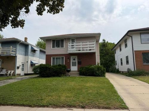 438 S 70th St, Milwaukee, WI, 53214-1627 | Card Image