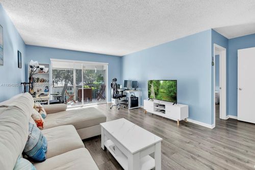 3-6207 Bay Club Dr, Fort Lauderdale, FL, 33308-1522 | Card Image