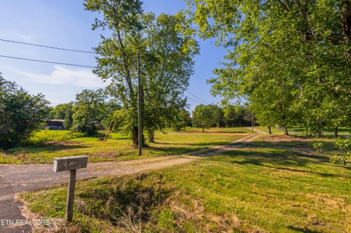 8705 N Ruggles Ferry Pike, Strawberry Plains, TN, 37871-1067 | Card Image
