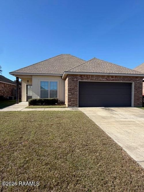 117 Gray Birch Loop, Youngsville, LA, 70592-6672 | Card Image